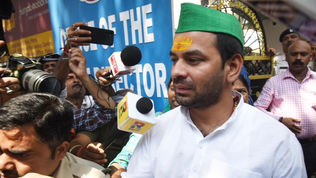 RJD MLA Tej Pratap Yadav leave from the ED office after appeared before the agency in connection with the case related to the Land for Job scam in Patna, Bihar, India, Tuesday,18, 2025. (Photo by Santosh Kumar/ Hindustan Times)